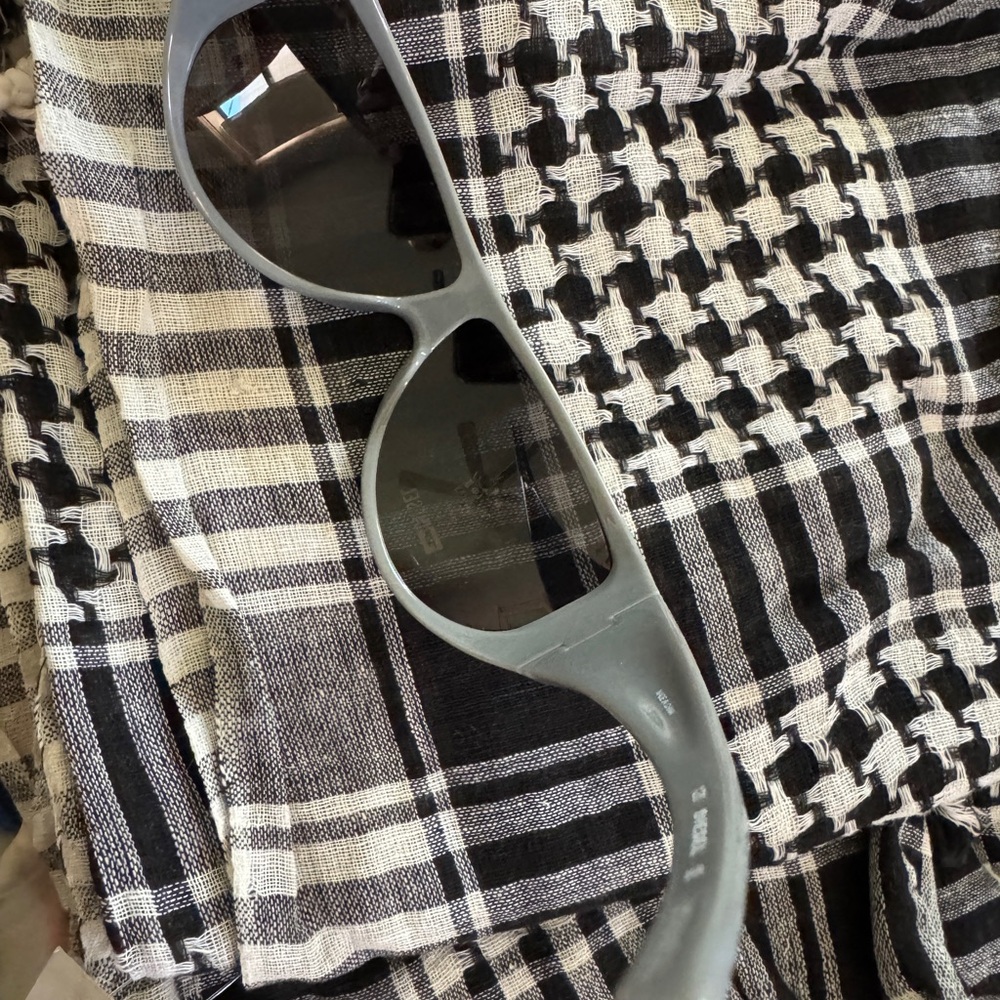 Diesel Gray Sunglasses - Picture 7 of 12
